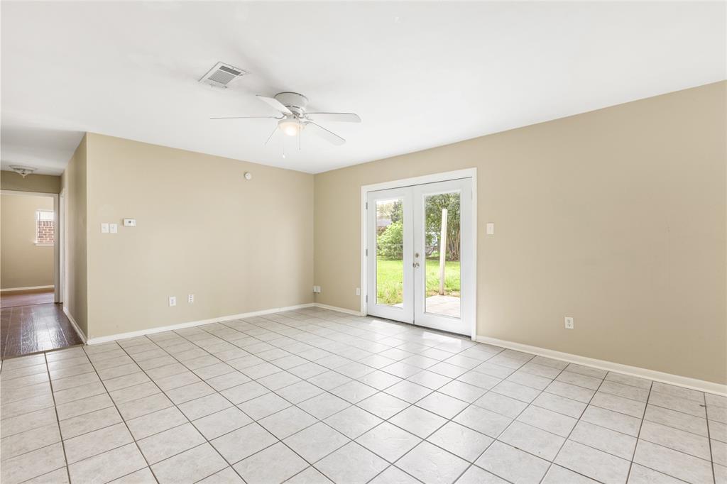 1101 E Rutgers Lane, Deer Park, Texas image 8