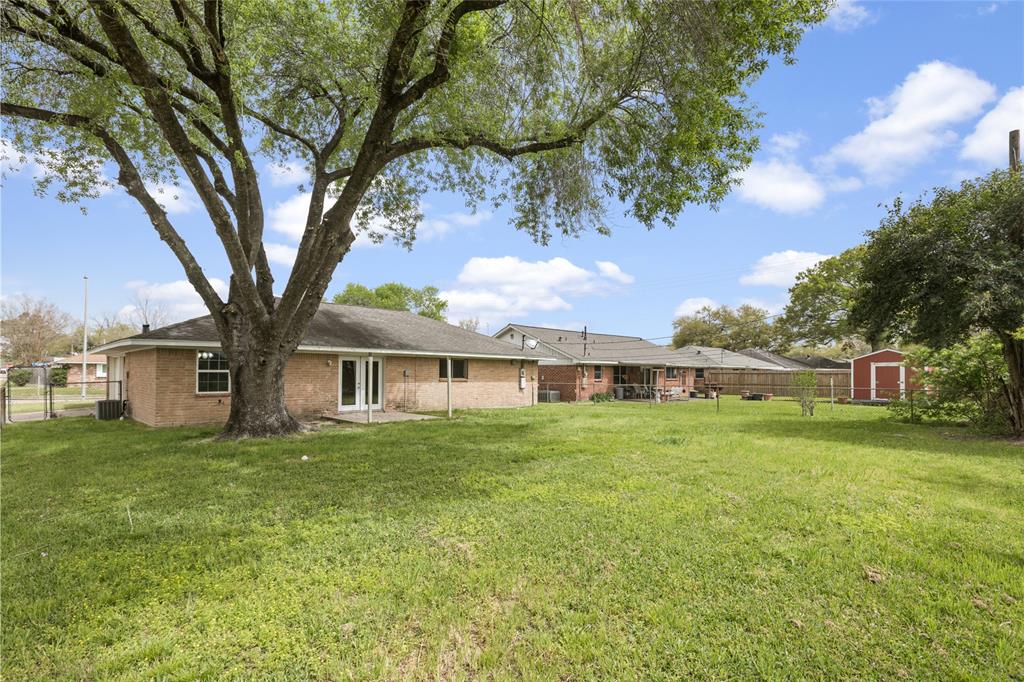 1101 E Rutgers Lane, Deer Park, Texas image 23