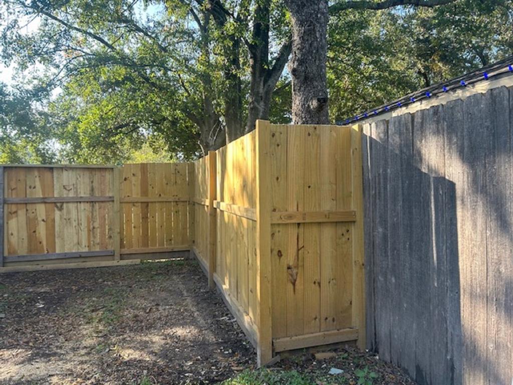 9810 Fernstone Lane, Houston, Texas image 3