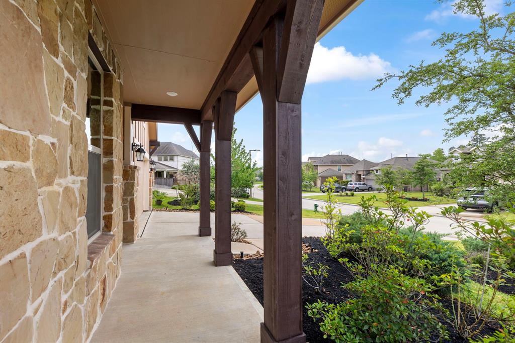 130 Bloomhill Place, Magnolia, Texas image 6