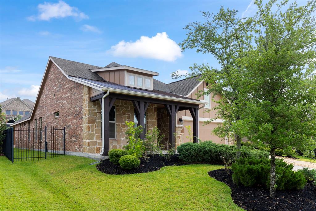 130 Bloomhill Place, Magnolia, Texas image 3