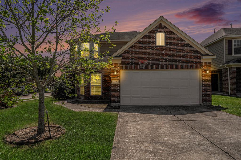 5318 El Tigre Lane, Baytown, Texas image 3