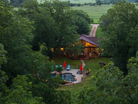 Photo of 194 2 Mile Lane, Smithville, TX 78957 (MLS # 38517272)