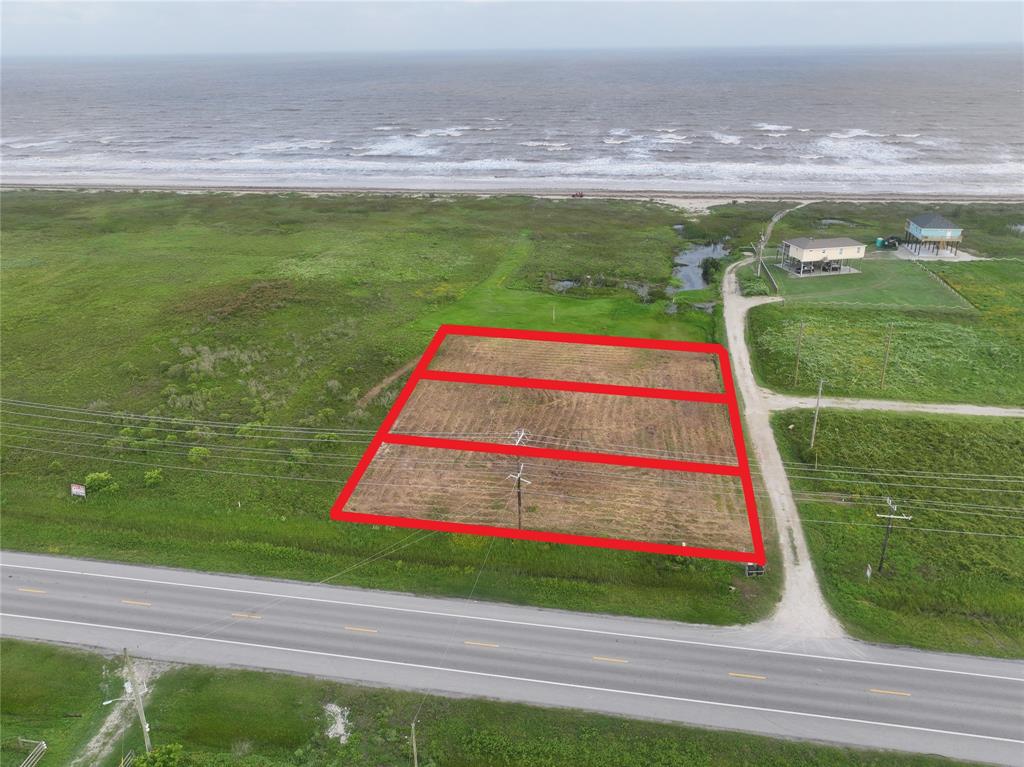 Lot 3 Caplen Shores Drive, Gilchrist, Texas image 2