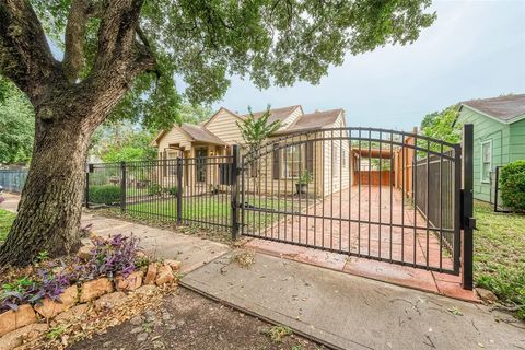 A home in Rosenberg