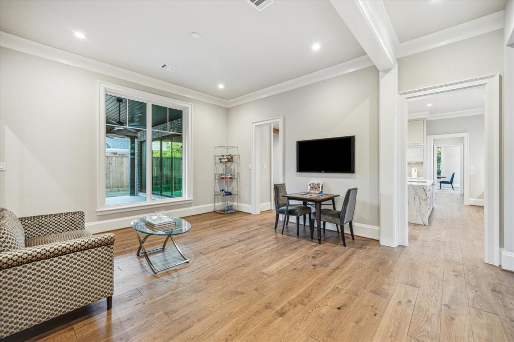 2426 Inwood Drive, Houston, Texas image 22