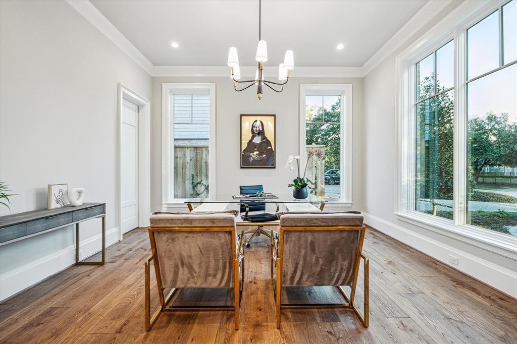 2426 Inwood Drive, Houston, Texas image 8