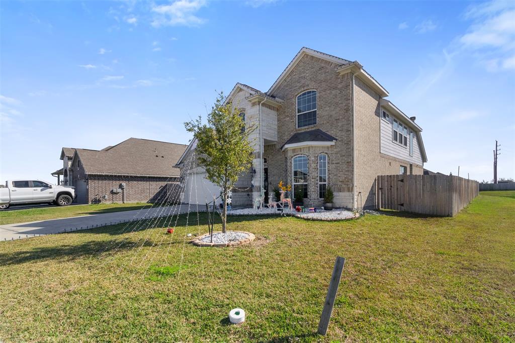 14102 Red River Drive, Baytown, Texas image 3