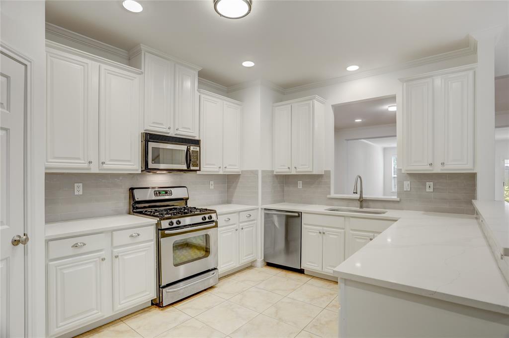 5103 Darling Street #B, Houston, Texas image 10