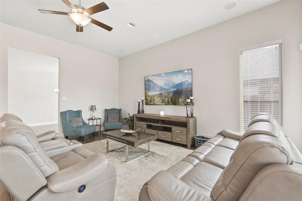 5222 Gerent Lane, Katy, Texas image 13