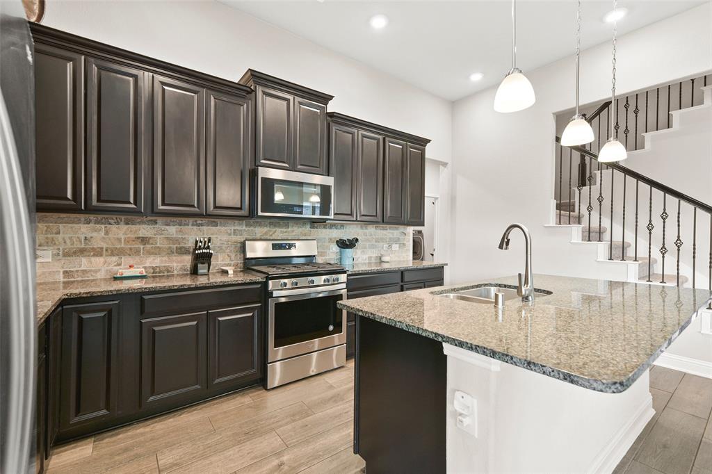 5222 Gerent Lane, Katy, Texas image 17