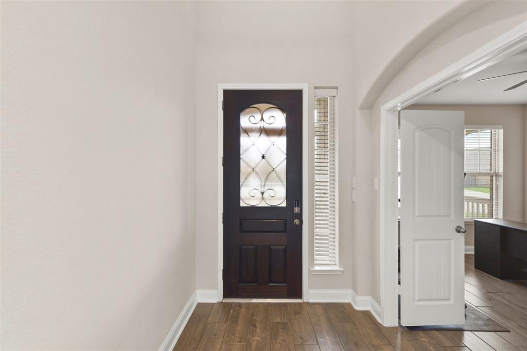 5222 Gerent Lane, Katy, Texas image 5