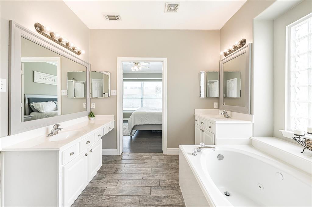 14302 Rocky Briar Lane, Rosharon, Texas image 30