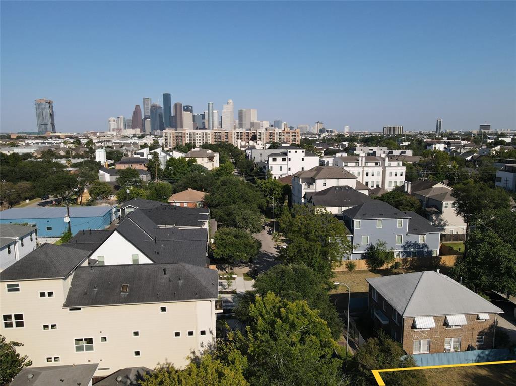 1327 W Bell Street, Houston, Texas image 3