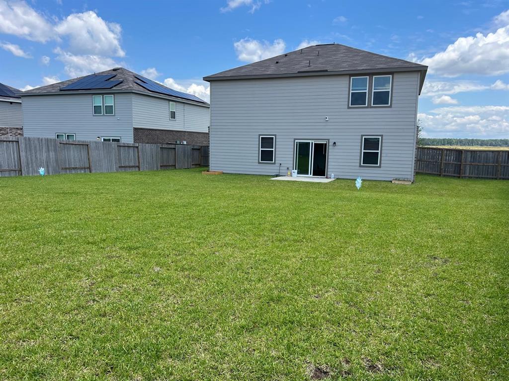 21596 Rolling Streams Drive, New Caney, Texas image 7