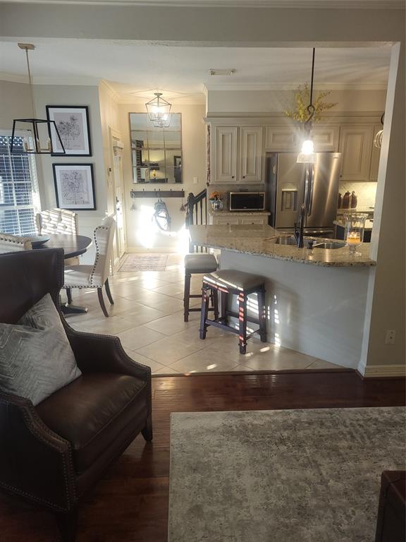 8606 Aldeburgh Court, Spring, Texas image 10