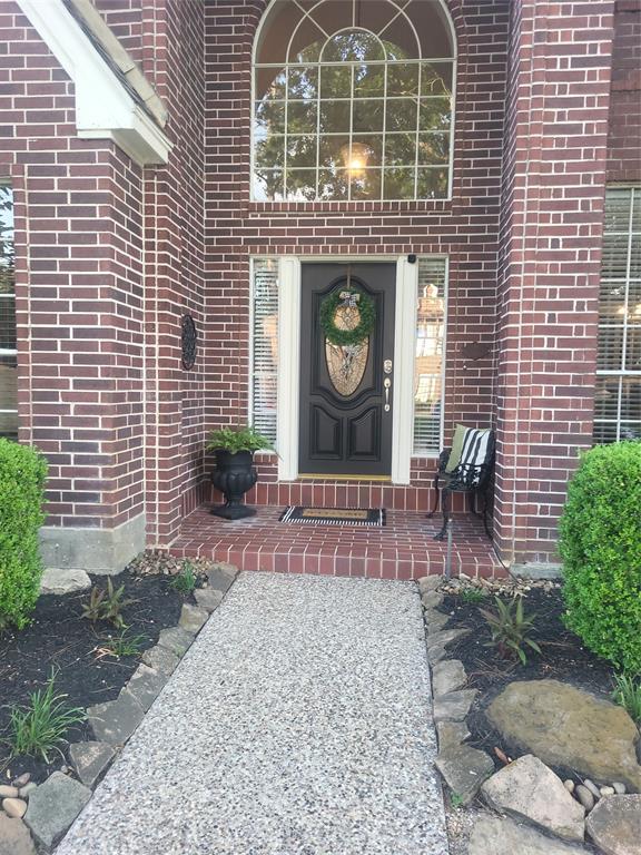 8606 Aldeburgh Court, Spring, Texas image 2