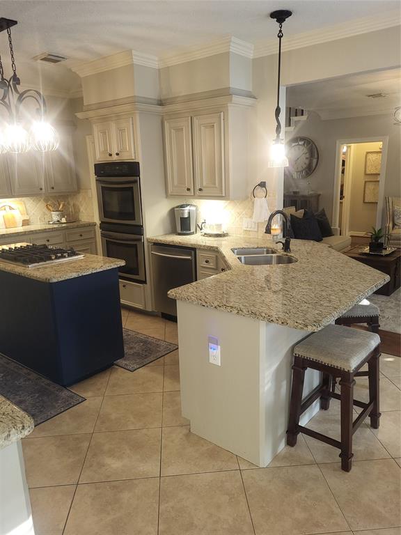 8606 Aldeburgh Court, Spring, Texas image 13