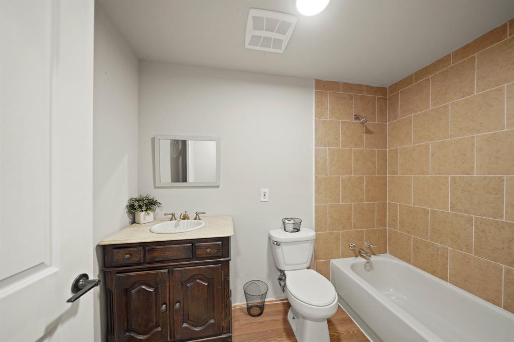 523 E Davitt Street, Eagle Lake, Texas image 10