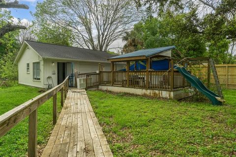 A home in Seabrook