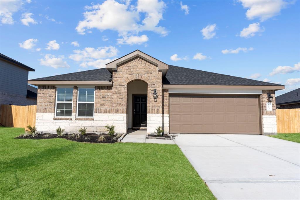 2526 Peacock Ore Drive, Iowa Colony, Texas image 1