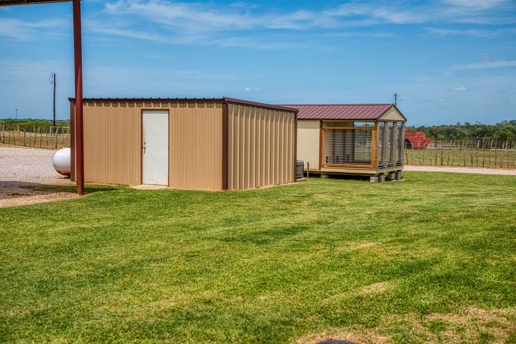 2543 Fm 975, Caldwell, Texas image 38