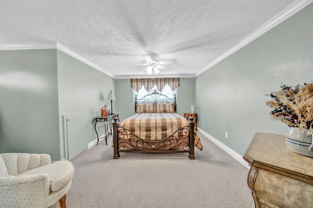 10438 Rustic Gate Road, La Porte, Texas image 15