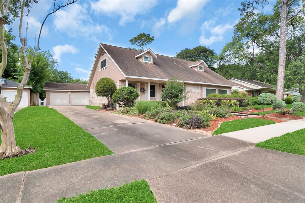 10438 Rustic Gate Road, La Porte, Texas image 4