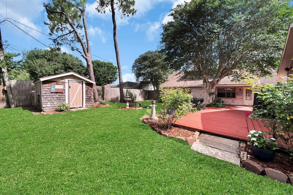 10438 Rustic Gate Road, La Porte, Texas image 20