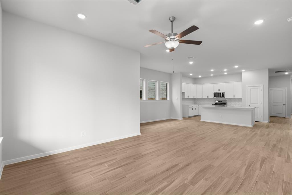 419 Embden Rim Drive, Willis, Texas image 31