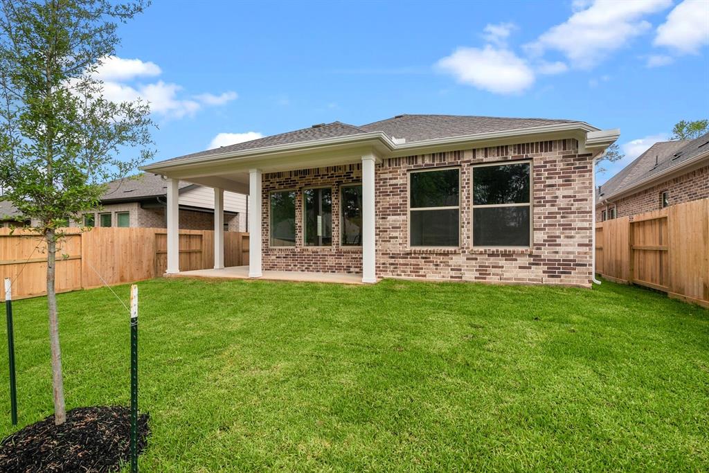 419 Embden Rim Drive, Willis, Texas image 8