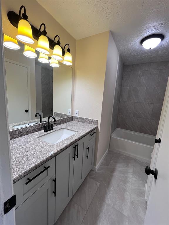 8330 Blue Quail Drive, Houston, Texas image 13