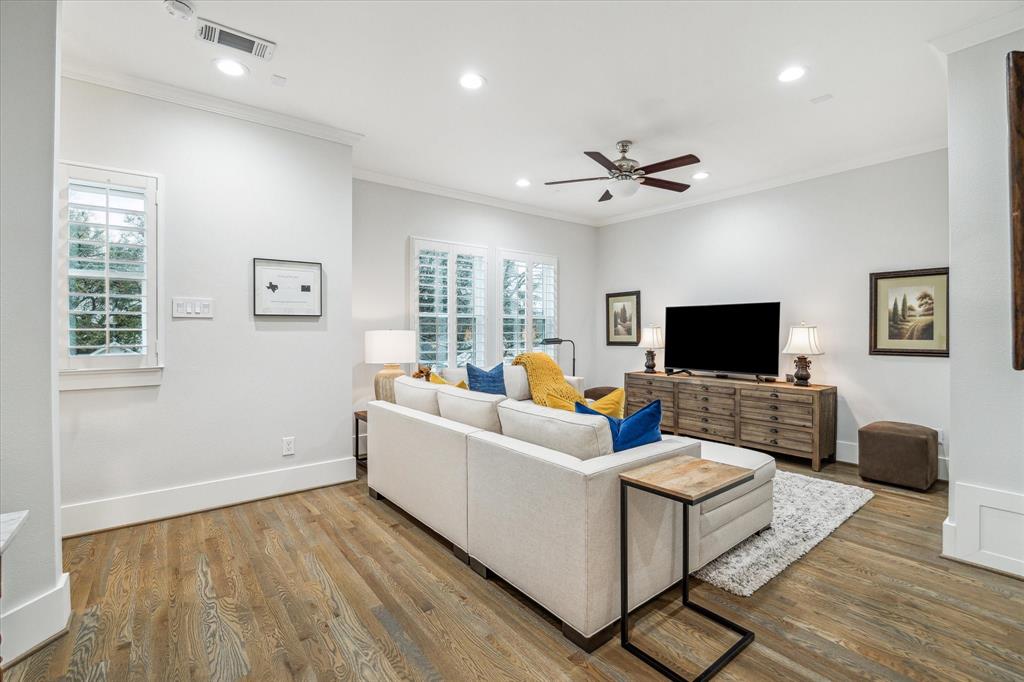 1810 Chantilly Lane, Houston, Texas image 19