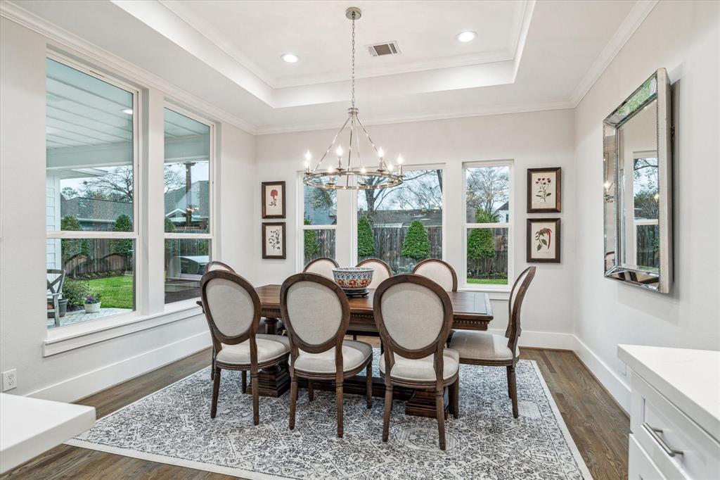 1810 Chantilly Lane, Houston, Texas image 10