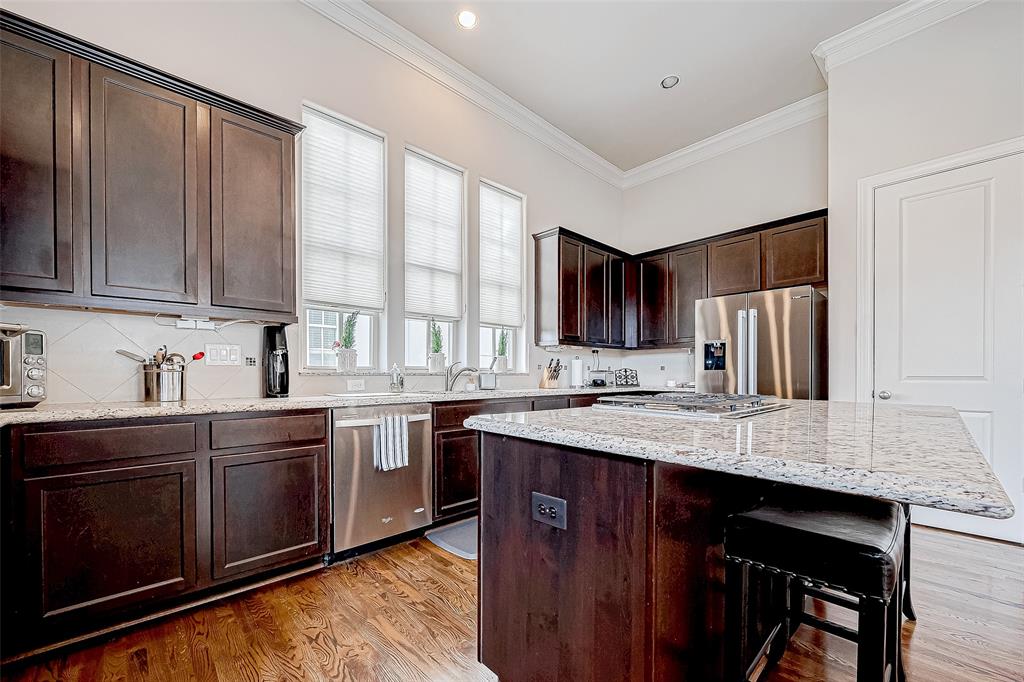 Houston, Texas 77007, United States, 3 Bedrooms Bedrooms, ,4 BathroomsBathrooms,Residential,Active,23168