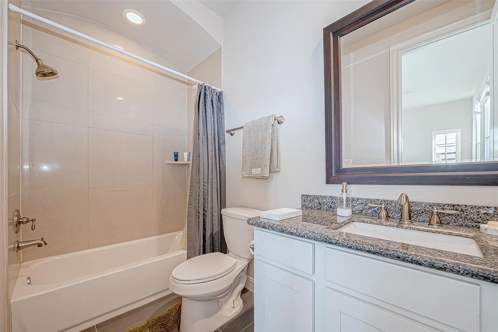 Houston, Texas 77007, United States, 3 Bedrooms Bedrooms, ,4 BathroomsBathrooms,Residential,Active,23168