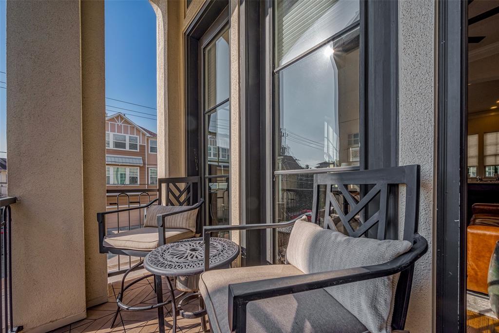 Houston, Texas 77007, United States, 3 Bedrooms Bedrooms, ,4 BathroomsBathrooms,Residential,Active,23168