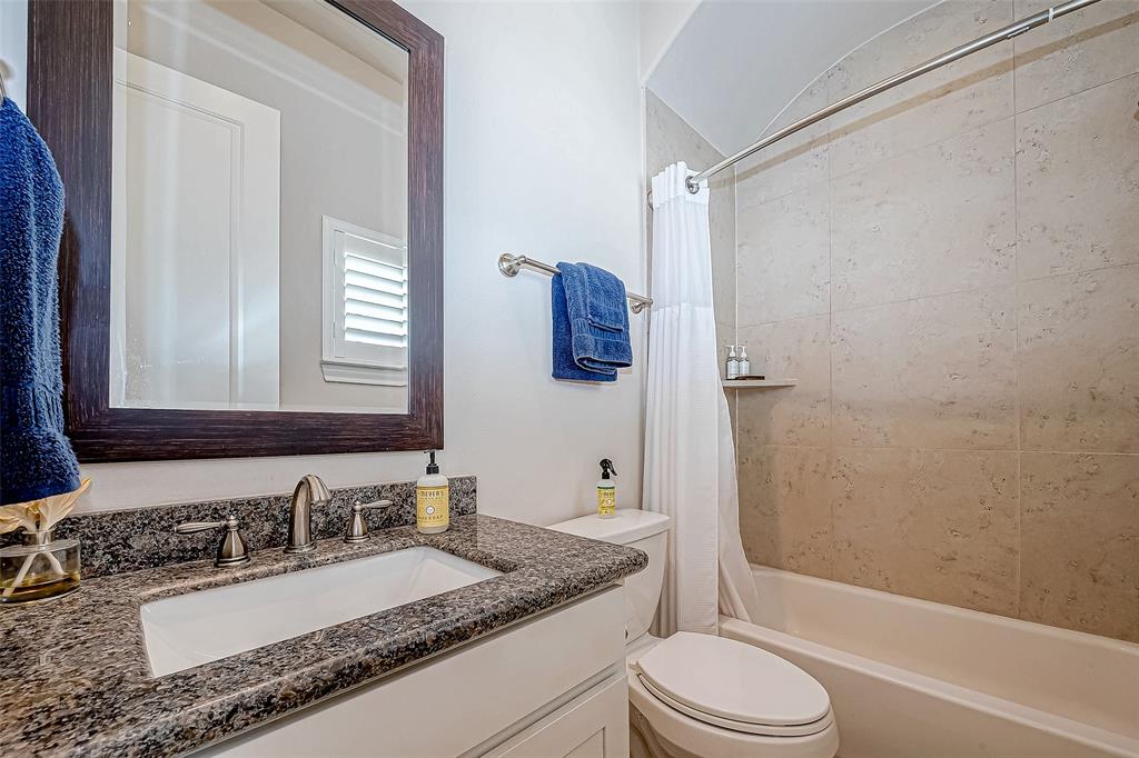 Houston, Texas 77007, United States, 3 Bedrooms Bedrooms, ,4 BathroomsBathrooms,Residential,Active,23168