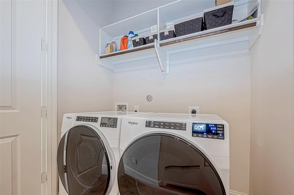 Houston, Texas 77007, United States, 3 Bedrooms Bedrooms, ,4 BathroomsBathrooms,Residential,Active,23168