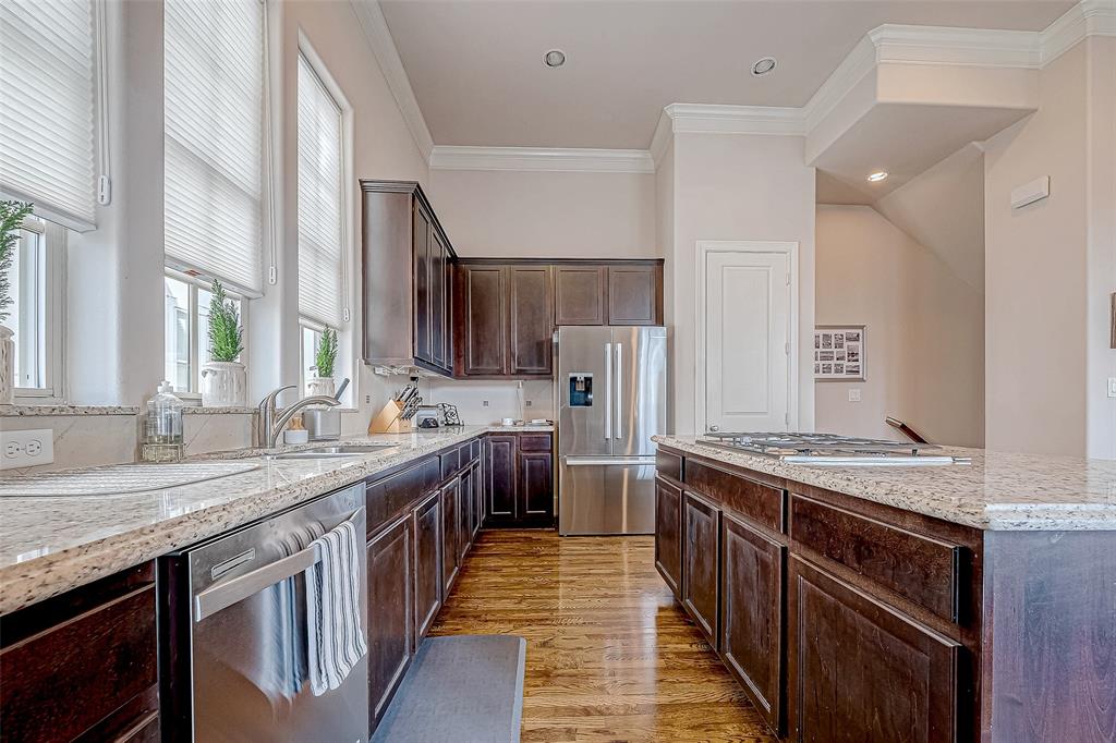 Houston, Texas 77007, United States, 3 Bedrooms Bedrooms, ,4 BathroomsBathrooms,Residential,Active,23168