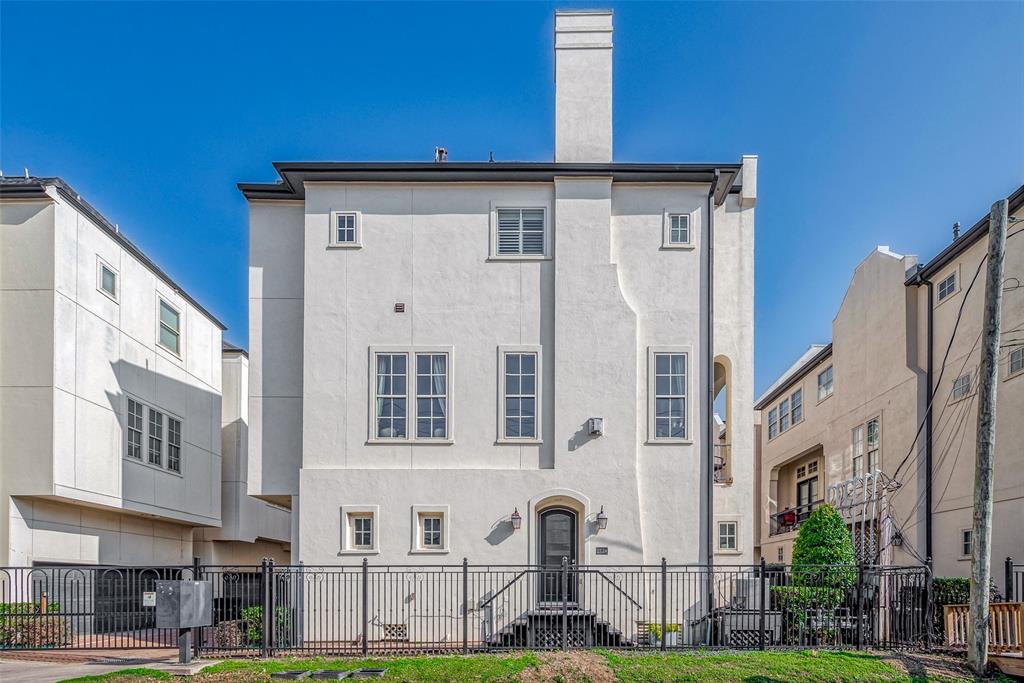 Houston, Texas 77007, United States, 3 Bedrooms Bedrooms, ,4 BathroomsBathrooms,Residential,Active,23168