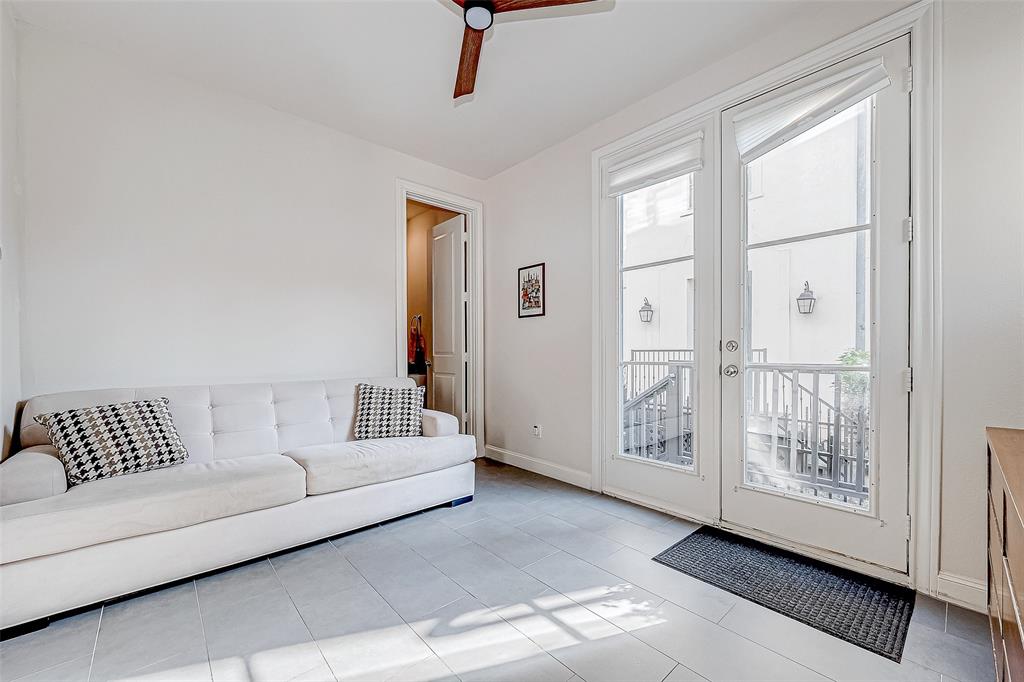 Houston, Texas 77007, United States, 3 Bedrooms Bedrooms, ,4 BathroomsBathrooms,Residential,Active,23168