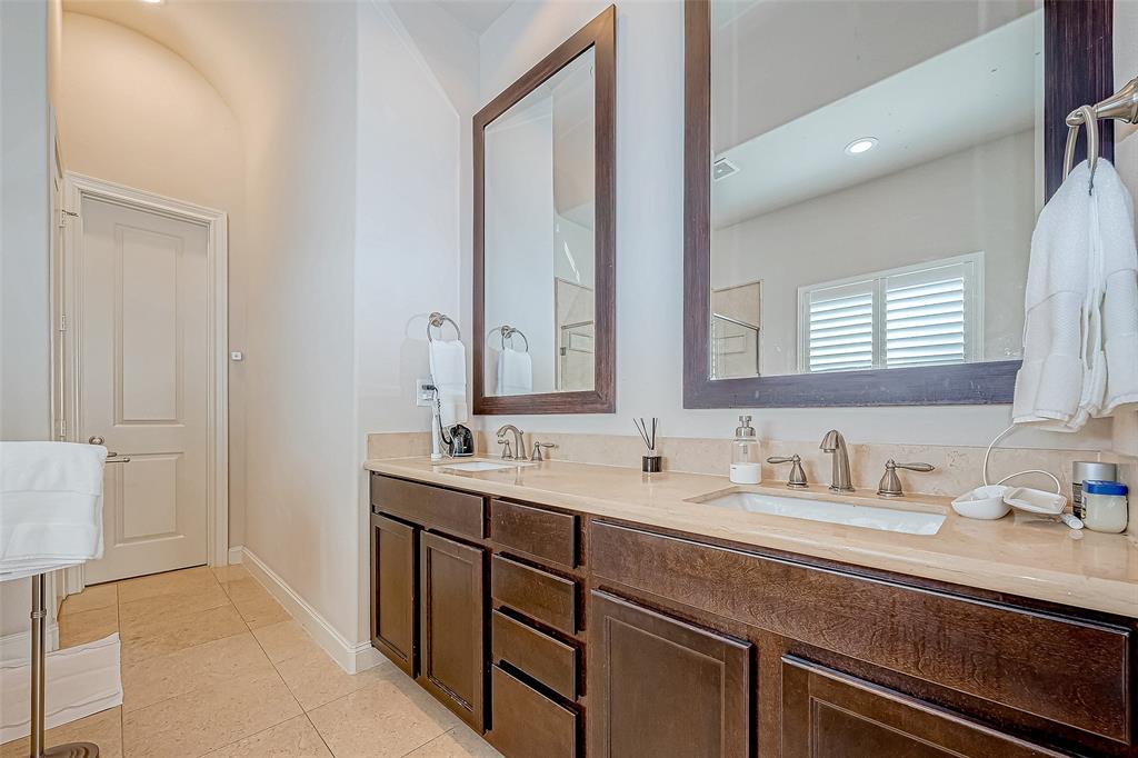 Houston, Texas 77007, United States, 3 Bedrooms Bedrooms, ,4 BathroomsBathrooms,Residential,Active,23168