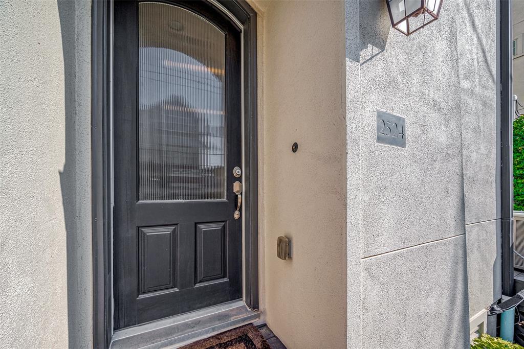 Houston, Texas 77007, United States, 3 Bedrooms Bedrooms, ,4 BathroomsBathrooms,Residential,Active,23168