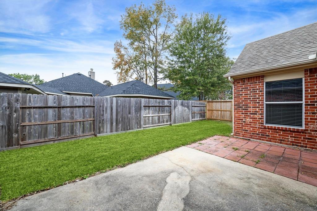 28519 Peper Hollow Lane, Spring, Texas image 32