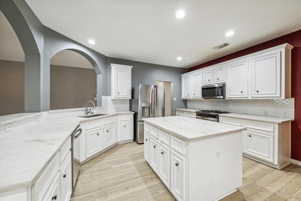28519 Peper Hollow Lane, Spring, Texas image 13