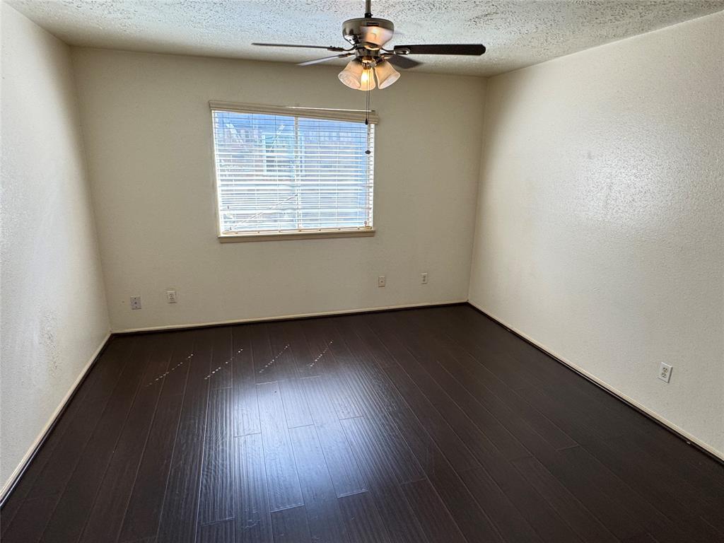 6907 Foxfield Lane, Humble, Texas image 11