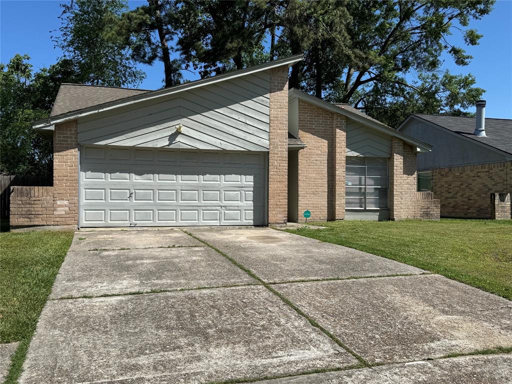 6907 Foxfield Lane, Humble, Texas image 23