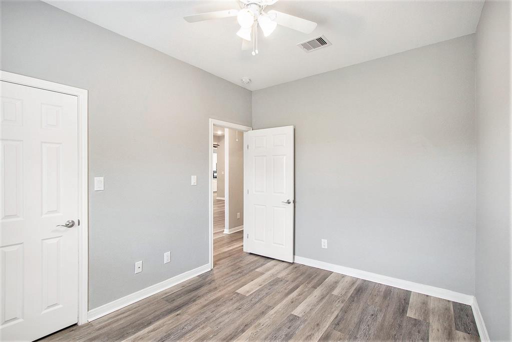 16 N Forrest Avenue, La Porte, Texas image 19