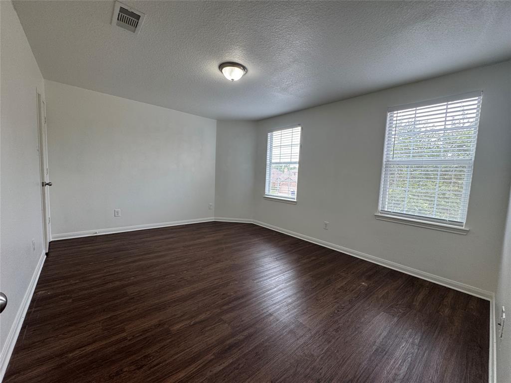 914 Paradise Road, Baytown, Texas image 13